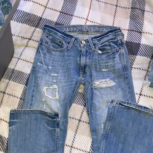 American Eagle Outfitters Light Blue Distressed Jeans